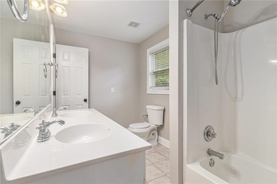 Welcome to your dream lakeside getaway, located in the - photo 21