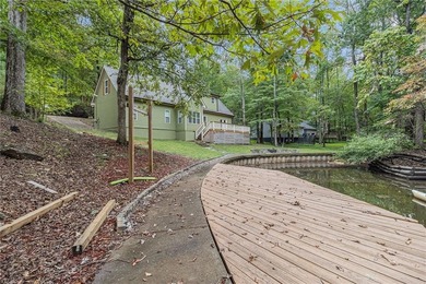Welcome to your dream lakeside getaway, located in the - photo 23