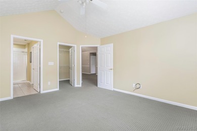BEAUTIFUL CONDO and Move-In Ready in a great community. Roomy - photo 23