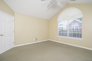 BEAUTIFUL CONDO and Move-In Ready in a great community. Roomy - photo 24