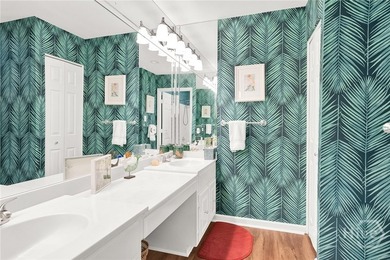 Professionally and tastefully renovated, this light-filled & - photo 27