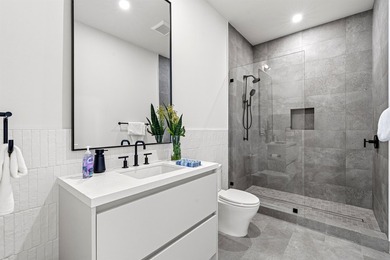 In sought-after Delray Beach, two new-construction - photo 28