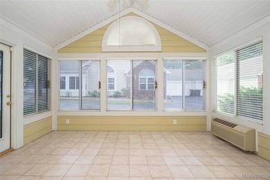 BEAUTIFUL CONDO and Move-In Ready in a great community. Roomy - photo 30