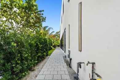 In sought-after Delray Beach, two new-construction - photo 33