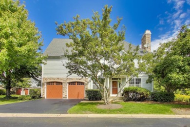 Lake Townhome/Townhouse For Sale in Deer Park, Illinois