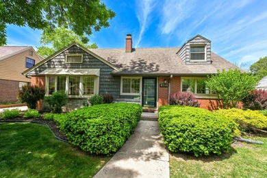 Spacious 4 bedroom, 2 full bathroom Cape Cod nestled on a - photo 1