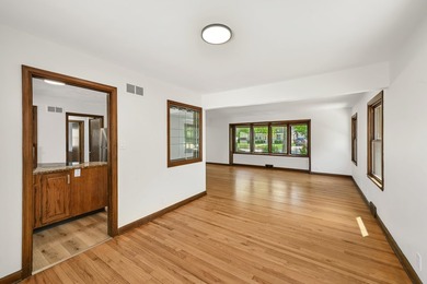 Spacious 4 bedroom, 2 full bathroom Cape Cod nestled on a - photo 10