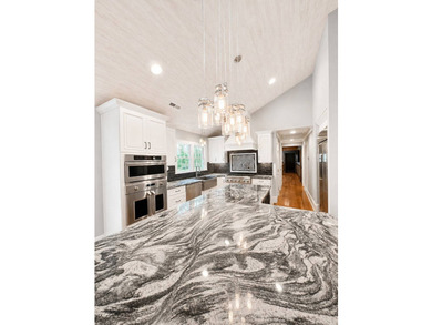 Highly desirable single-level home located in the heart of Old - photo 11