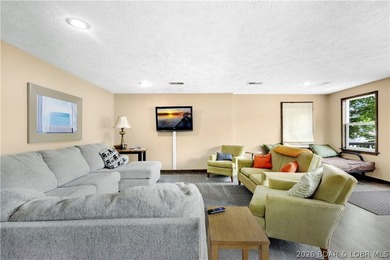 Lake Life + Prime Location Near Franky & Louie's Beachfront Bar - photo 13