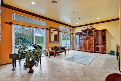 Beautiful Mediterranean-style 1-story home on a desirable corner - photo 13
