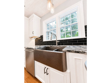 Highly desirable single-level home located in the heart of Old - photo 14