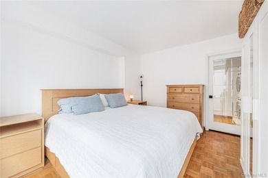 Bright, South-Facing Junior One-Bedroom in Prime Sutton Place - photo 20