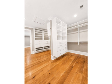 Highly desirable single-level home located in the heart of Old - photo 21