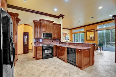 Beautiful Mediterranean-style 1-story home on a desirable corner - photo 23