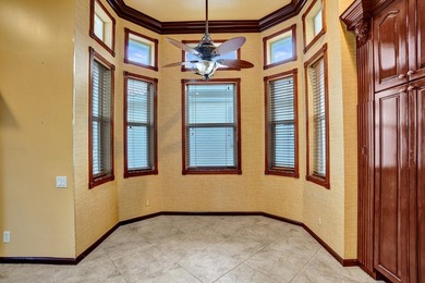 Beautiful Mediterranean-style 1-story home on a desirable corner - photo 24