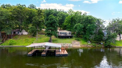Lake Life + Prime Location Near Franky & Louie's Beachfront Bar - photo 25
