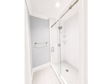 Highly desirable single-level home located in the heart of Old - photo 32