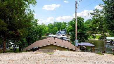 Lake Life + Prime Location Near Franky & Louie's Beachfront Bar - photo 36