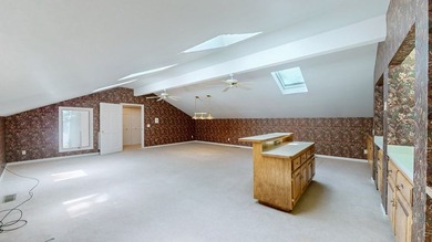 THIS ARCHITECT DESIGNED, 3943 SQ FT LAKEFRONT CONTEMPORARY HOME - photo 44