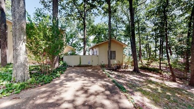 THIS ARCHITECT DESIGNED, 3943 SQ FT LAKEFRONT CONTEMPORARY HOME - photo 50