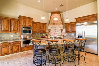Exceptional Desert Escape situated on a cul-de-sac lot in - photo 11