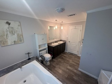 Walking distance to KY Lake! Immaculate 3 bedroom 2 bath home - photo 14