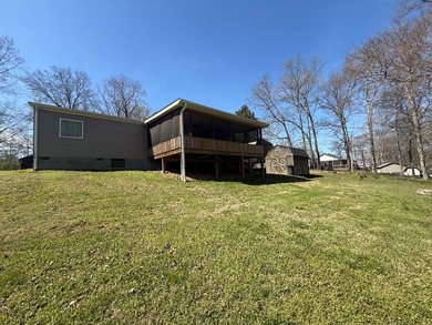 Walking distance to KY Lake! Immaculate 3 bedroom 2 bath home - photo 25