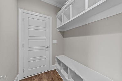 Custom built by award-winning Sumner Construction on a generous - photo 30