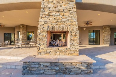 Exceptional Desert Escape situated on a cul-de-sac lot in - photo 33