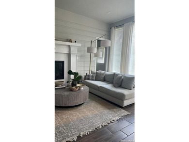 Prime location! Move-in ready one-story home with abundant - photo 7
