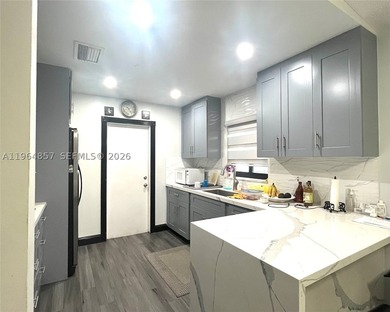George's 3/2 + Den property, located in a quiet residential - photo 8