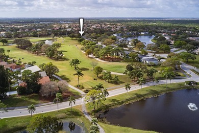Stunning golf & lake views over Hole 4 of the West Course set - photo 1