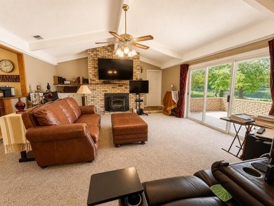 Welcome to The Homeplace, a private lakeside retreat in Hughes - photo 4