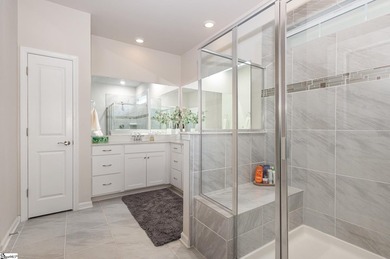 Enjoy peaceful one-level living in this beautifully maintained - photo 11