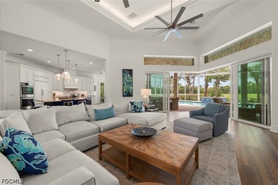 Beautiful fully reimagined and updated home in the private golf - photo 15