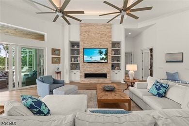 Beautiful fully reimagined and updated home in the private golf - photo 17