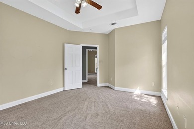 Fantastic location near the North Rec pool and playground! This - photo 22