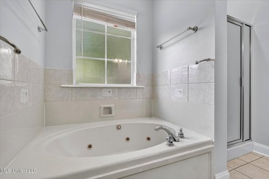 Fantastic location near the North Rec pool and playground! This - photo 23