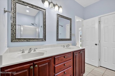 Fantastic location near the North Rec pool and playground! This - photo 24