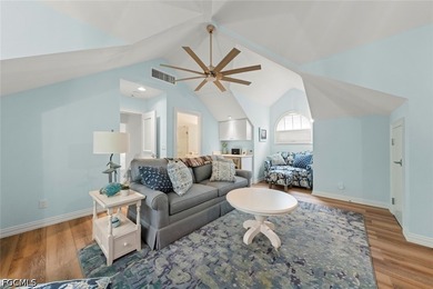 Beautiful fully reimagined and updated home in the private golf - photo 38