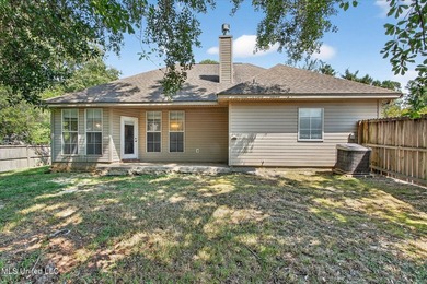Fantastic location near the North Rec pool and playground! This - photo 43