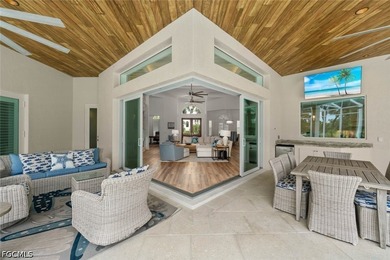 Beautiful fully reimagined and updated home in the private golf - photo 44