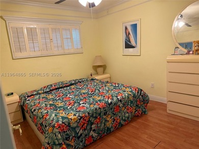 Enjoy relaxed waterfront living in this first-floor 1-bedroom - photo 10