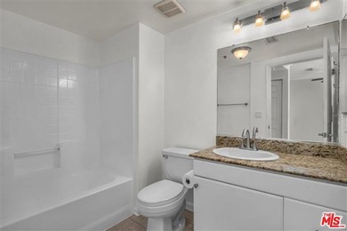 Welcome to 838 Pine Avenue! This top-floor, one-bedroom