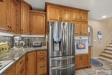 THIS PROPERTY IS CURRENTLY UNDER CONTRACT WITH A 48 HR FIRST - photo 12