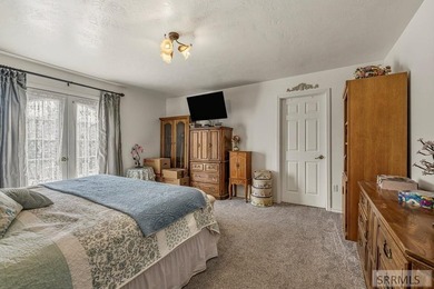 THIS PROPERTY IS CURRENTLY UNDER CONTRACT WITH A 48 HR FIRST - photo 15