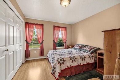 THIS PROPERTY IS CURRENTLY UNDER CONTRACT WITH A 48 HR FIRST - photo 18