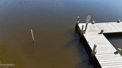 Welcome to 107 Pin Oak Ct, Beaufort, NC 28516! Nestled within - photo 28