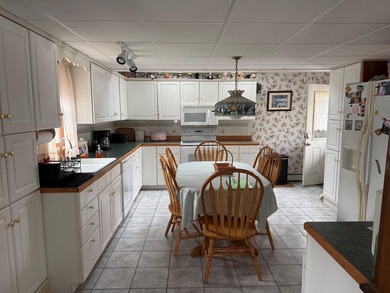 Location, Location.... just 150 steps to miles of Sandy Beaches! - photo 5