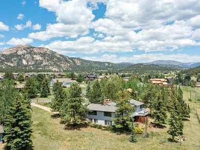Big views and lots of space in this 3700sf home on nice .95/acre - photo 1